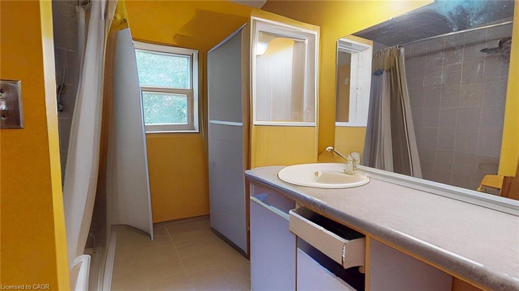 284 Garafraxa Street Property Photo 13