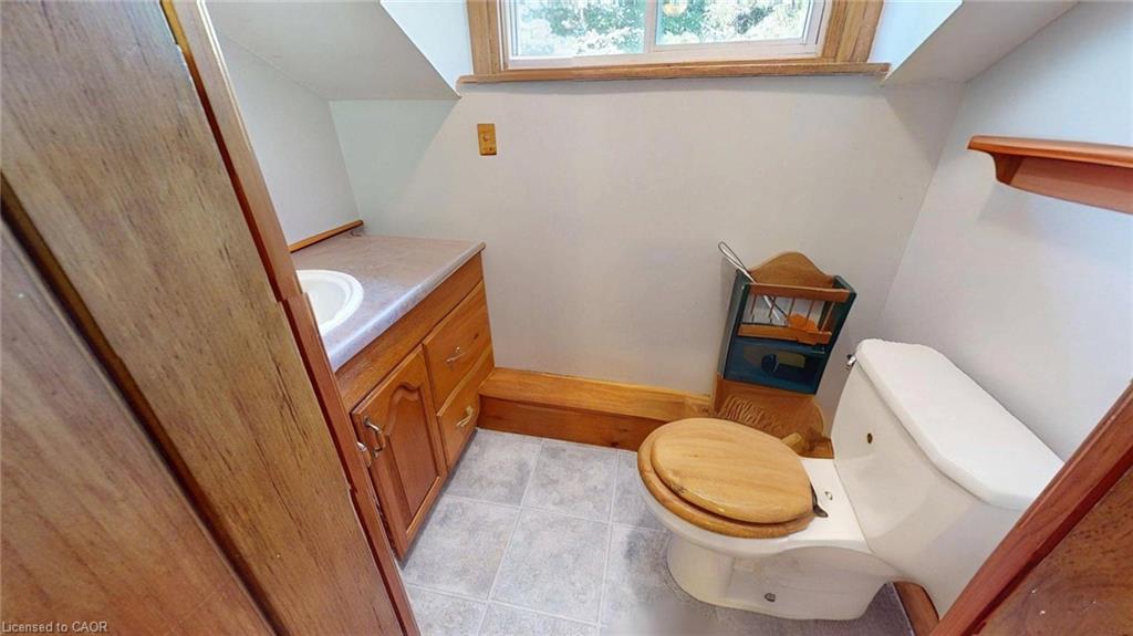 284 Garafraxa Street Property Photo 16