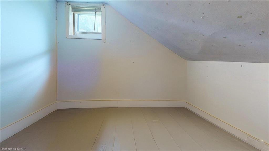 284 Garafraxa Street Property Photo 23