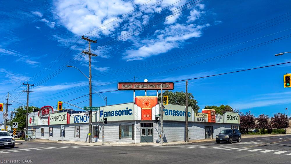 1325 Barton Street E Property Photo 2