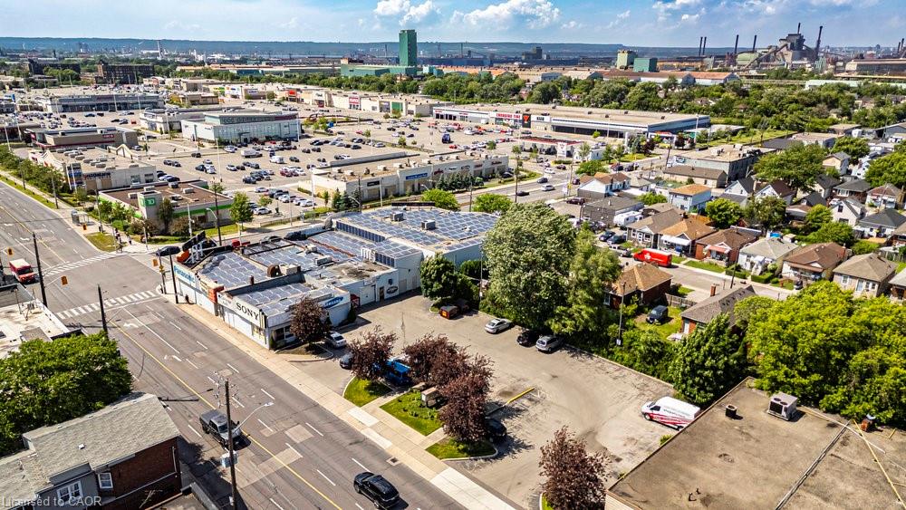 1325 Barton Street E Property Photo 8