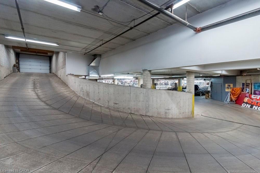 1325 Barton Street E Property Photo 20