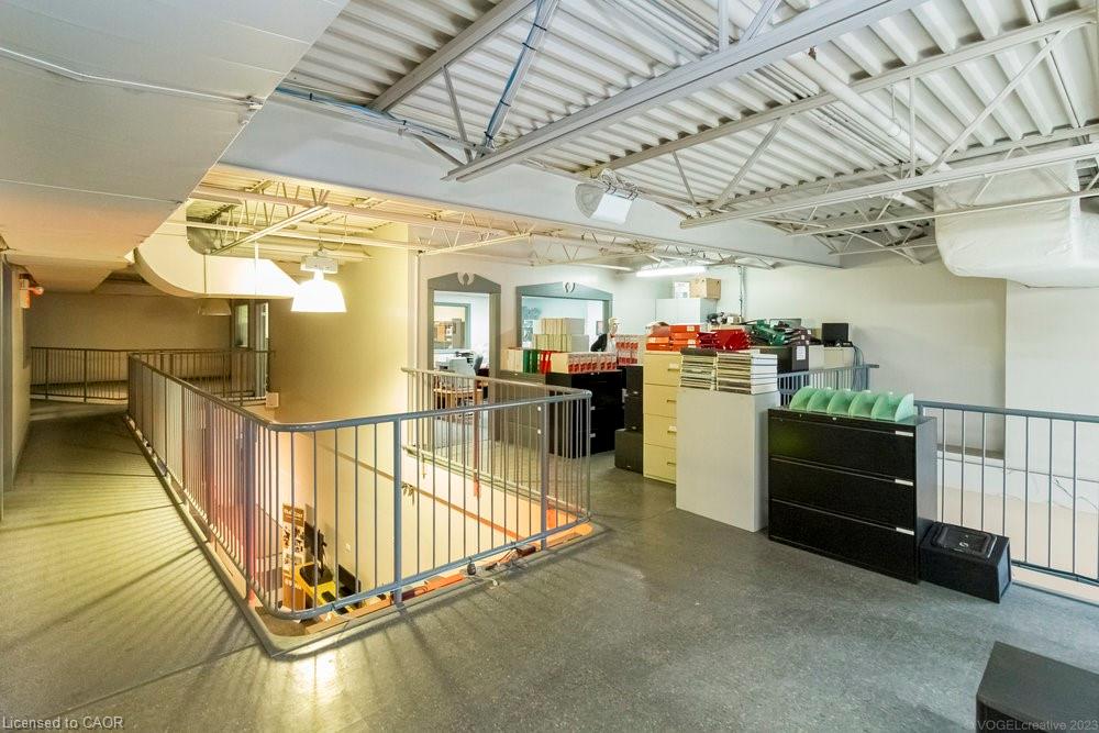 1325 Barton Street E Property Photo 28