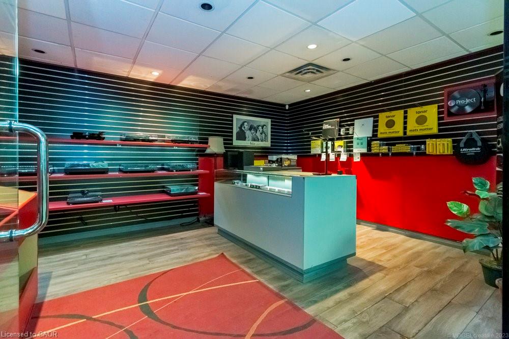 1325 Barton Street E Property Photo 34