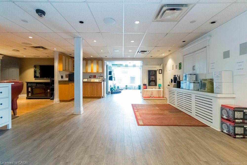 1325 Barton Street E Property Photo 39