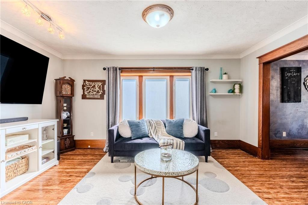 228 Brock Street Property Photo 14