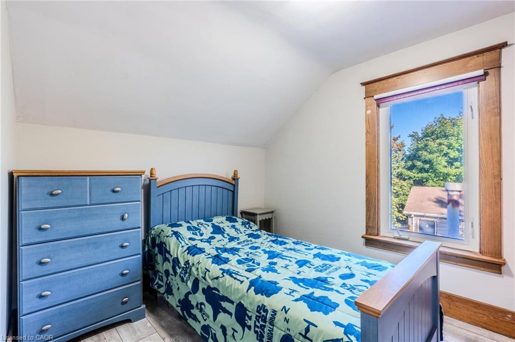 228 Brock Street Property Photo 24