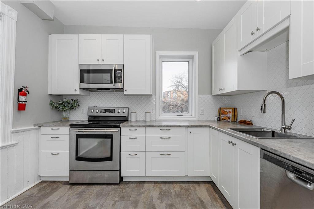 103 Surrey Street E Property Photo 7