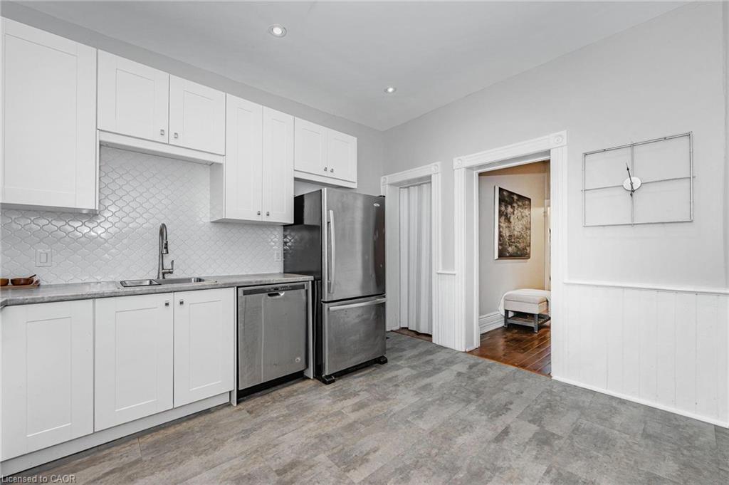 103 Surrey Street E Property Photo 8