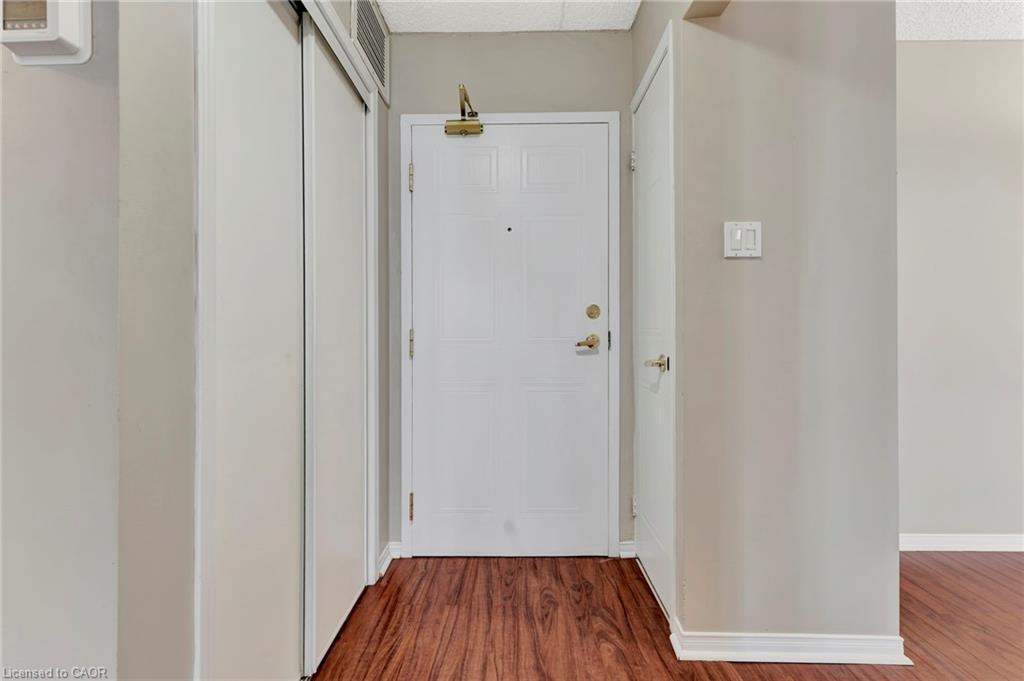 101-500 Silverbirch Boulevard Property Photo 6