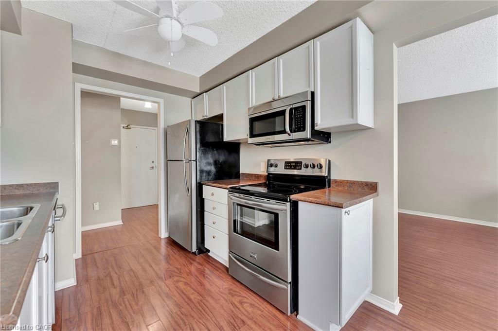 101-500 Silverbirch Boulevard Property Photo 15