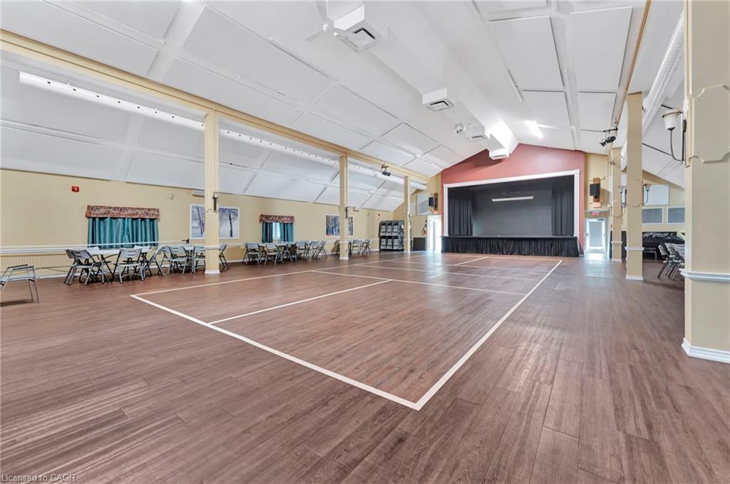 101-500 Silverbirch Boulevard Property Photo 32