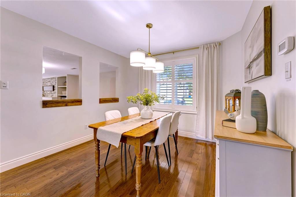 271 Newbury Drive Property Photo 7