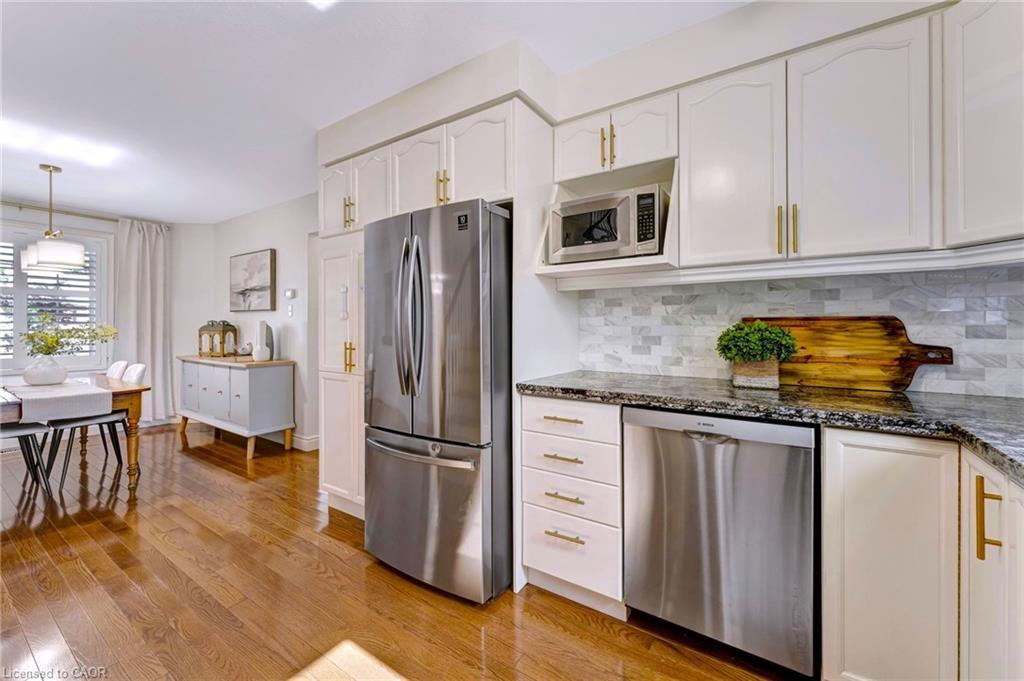 271 Newbury Drive Property Photo 13