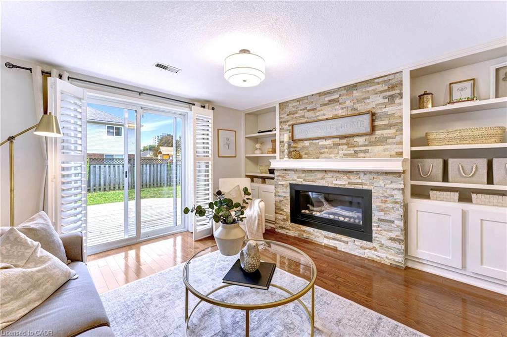 271 Newbury Drive Property Photo 15