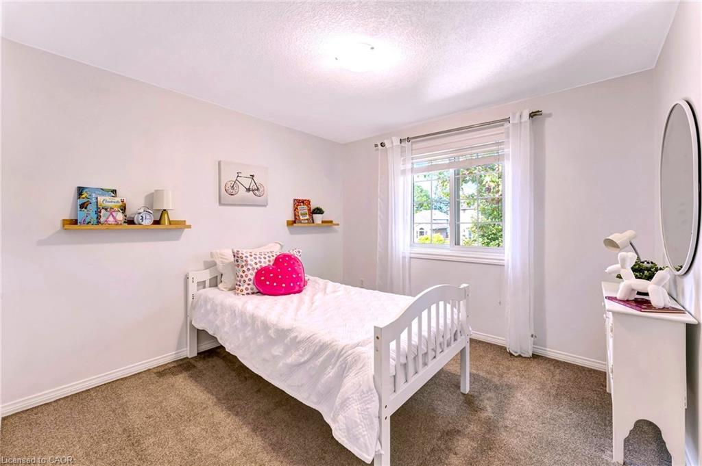 271 Newbury Drive Property Photo 32