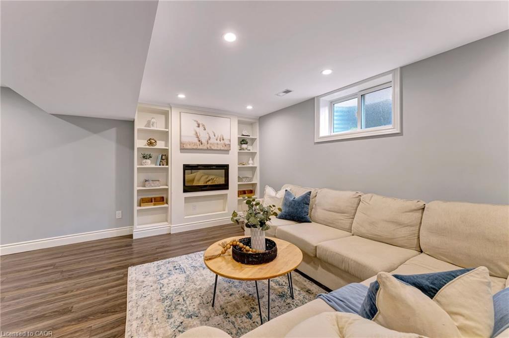 271 Newbury Drive Property Photo 35