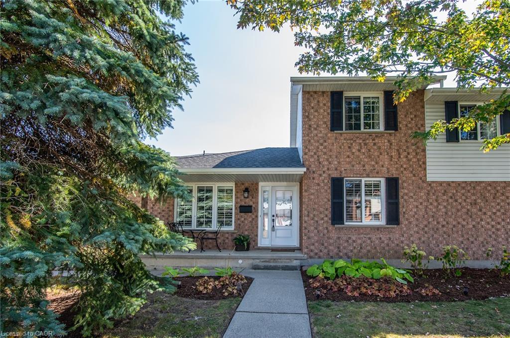 271 Newbury Drive Property Photo 45