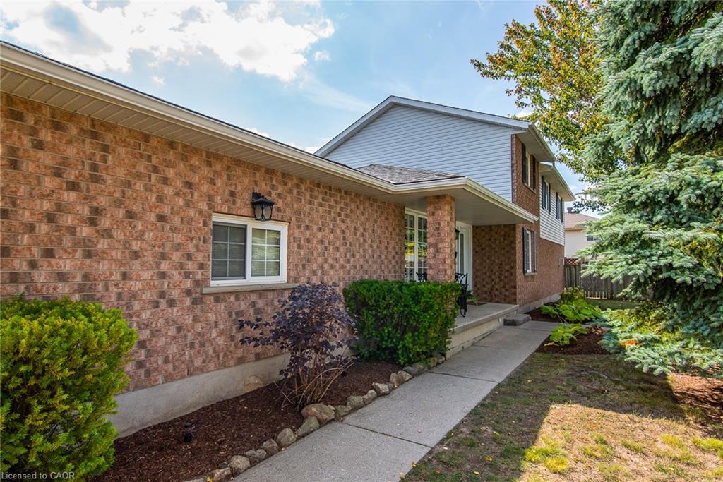 271 Newbury Drive Property Photo 47