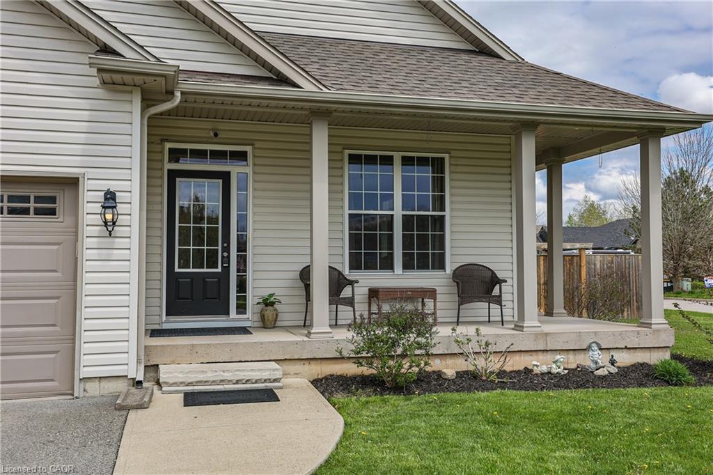 3238 Charleston Drive Property Photo 3