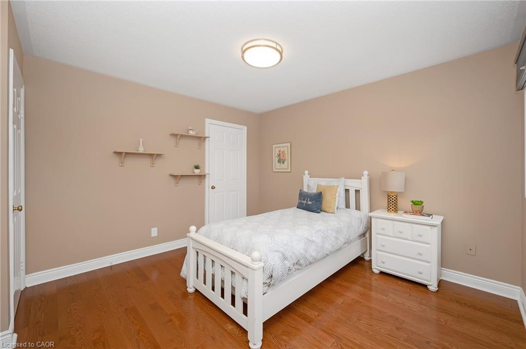 2015 Grosvenor Street Property Photo 22