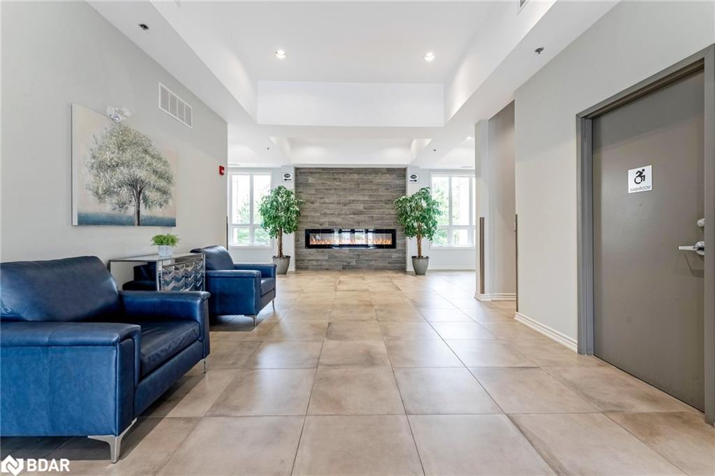 304-1370 Costigan Road Property Photo 10