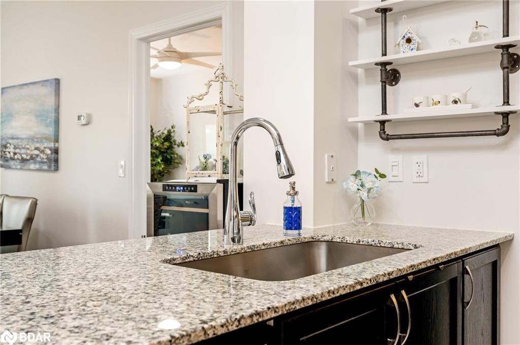 304-1370 Costigan Road Property Photo 18