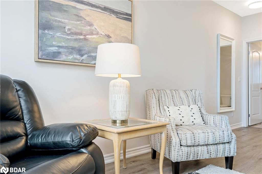 304-1370 Costigan Road Property Photo 27