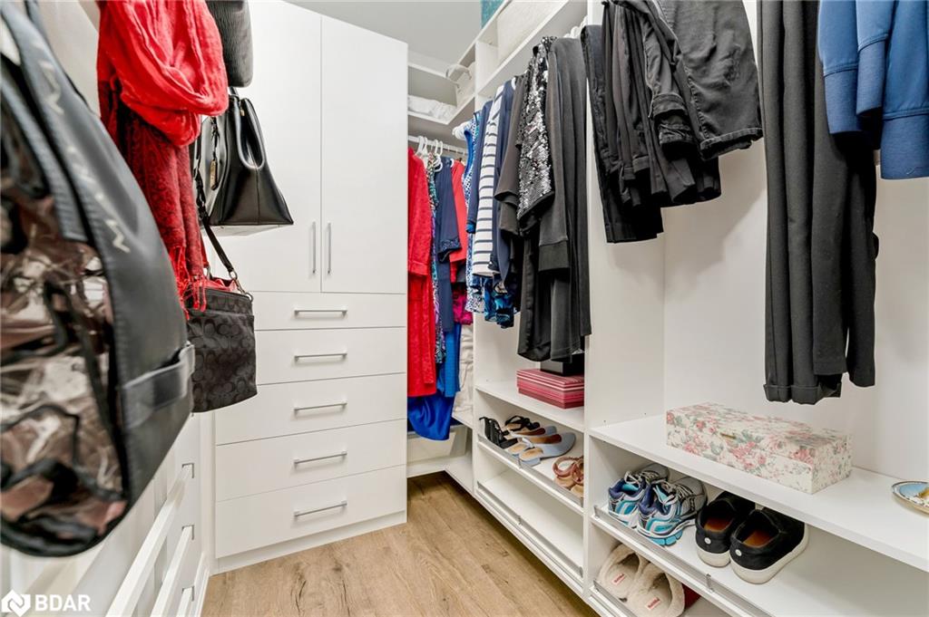 304-1370 Costigan Road Property Photo 31