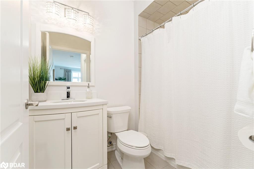 304-1370 Costigan Road Property Photo 35