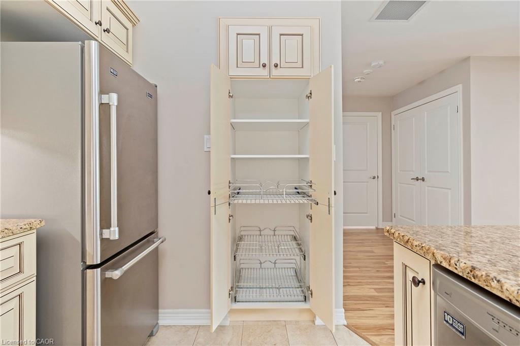 213-4644 Pettit Avenue Property Photo 20