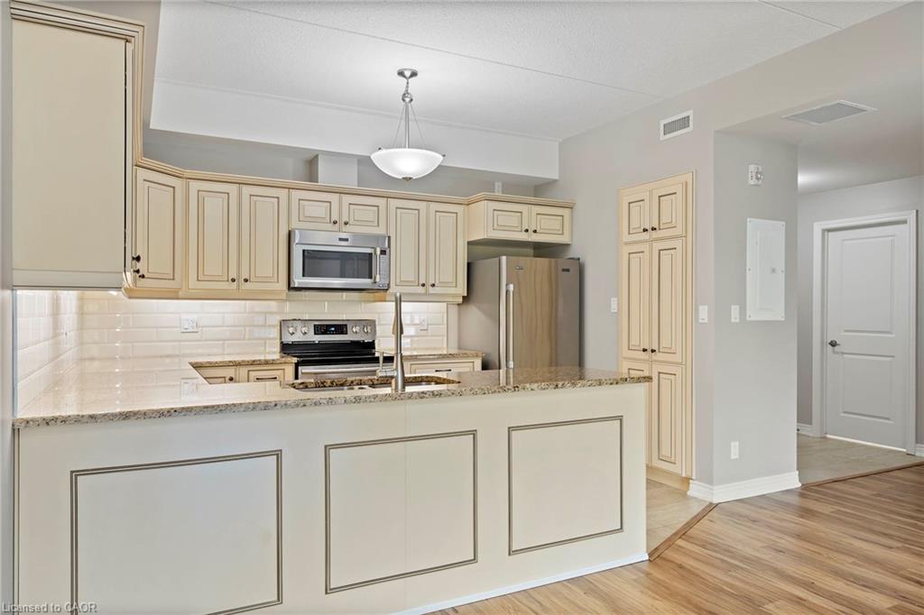 213-4644 Pettit Avenue Property Photo 21