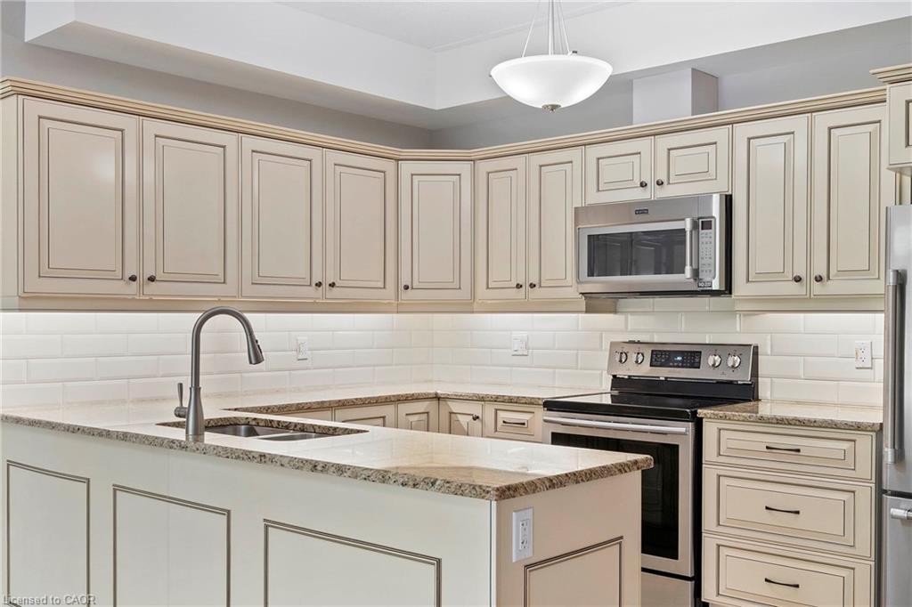 213-4644 Pettit Avenue Property Photo 22