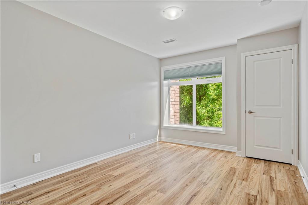 213-4644 Pettit Avenue Property Photo 23