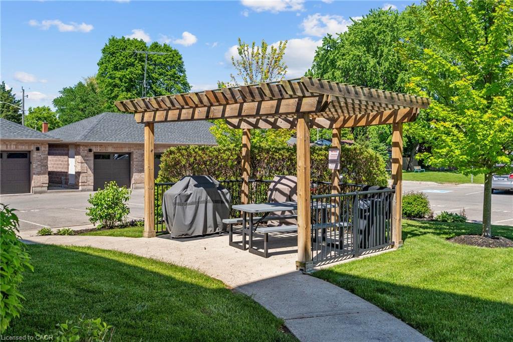 213-4644 Pettit Avenue Property Photo 42