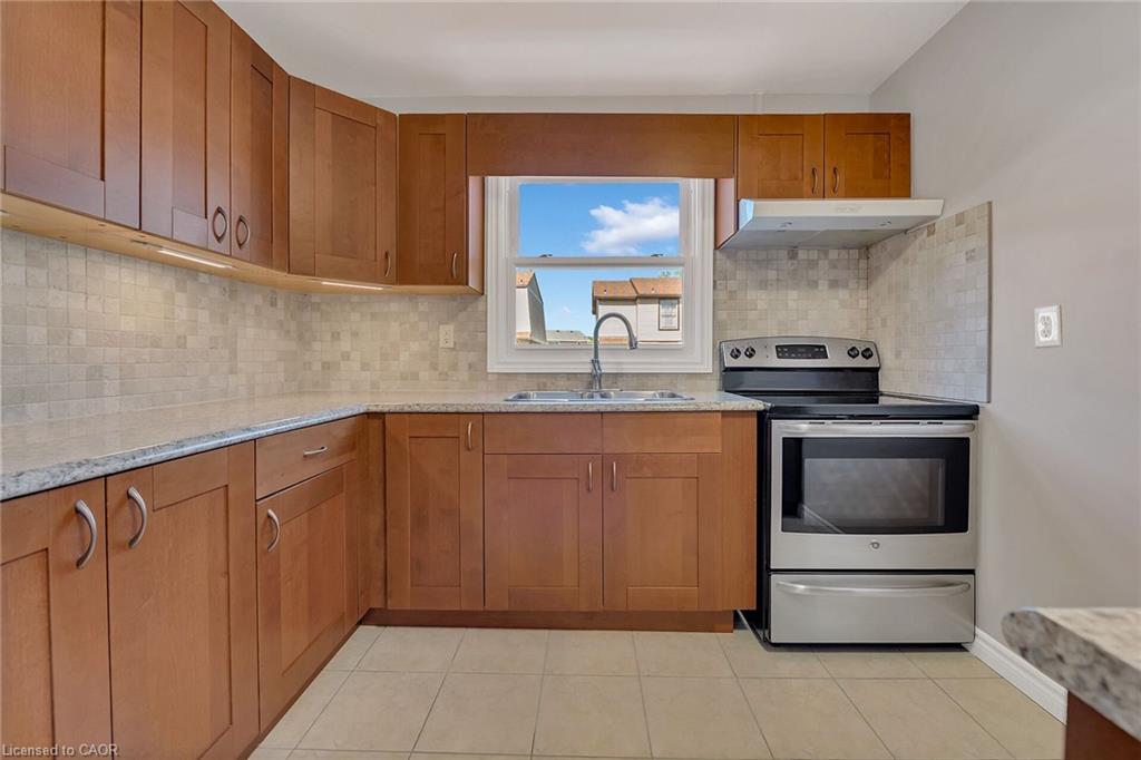 124-10 Angus Road Property Photo 10