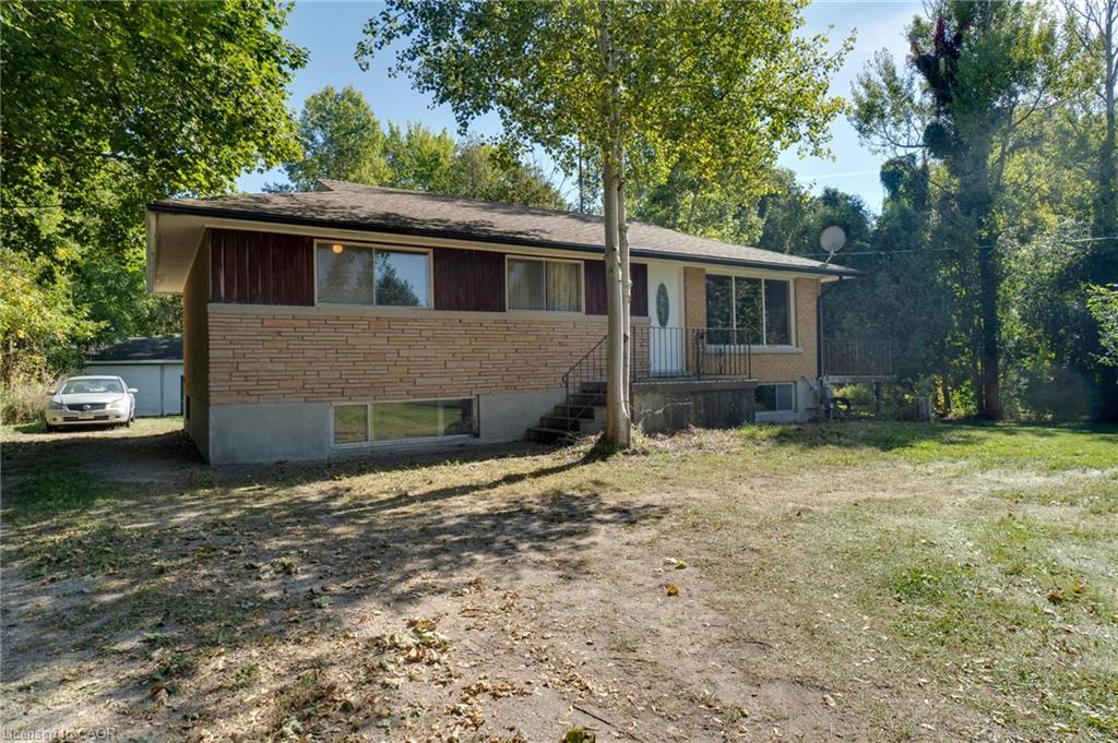 2795 Victoria Street N Property Photo 5