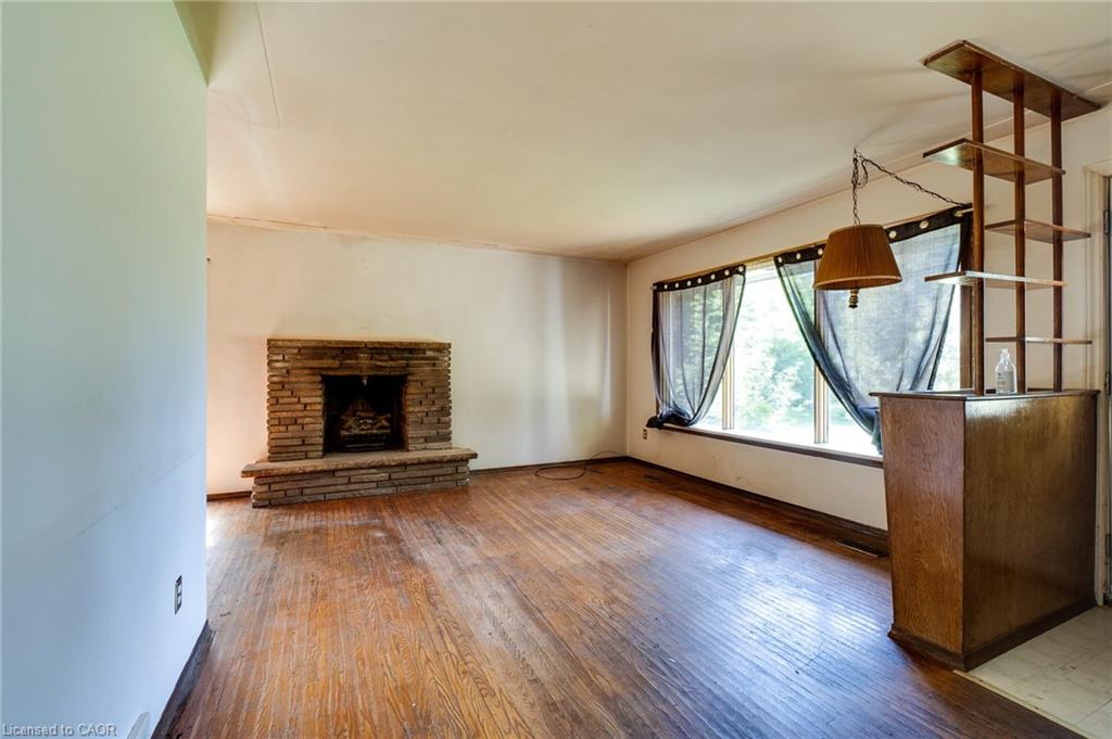 2795 Victoria Street N Property Photo 6