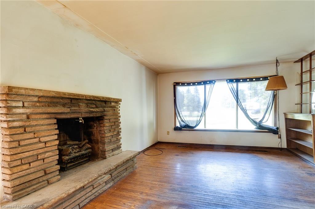 2795 Victoria Street N Property Photo 8