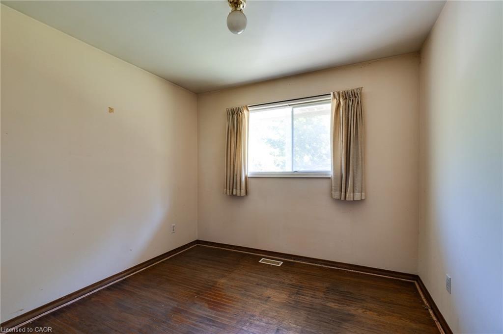 2795 Victoria Street N Property Photo 19