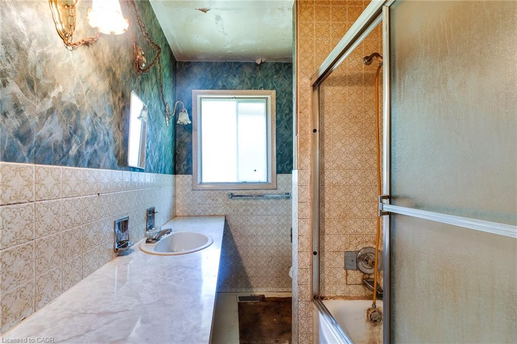 2795 Victoria Street N Property Photo 21