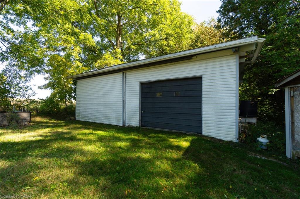 2795 Victoria Street N Property Photo 27