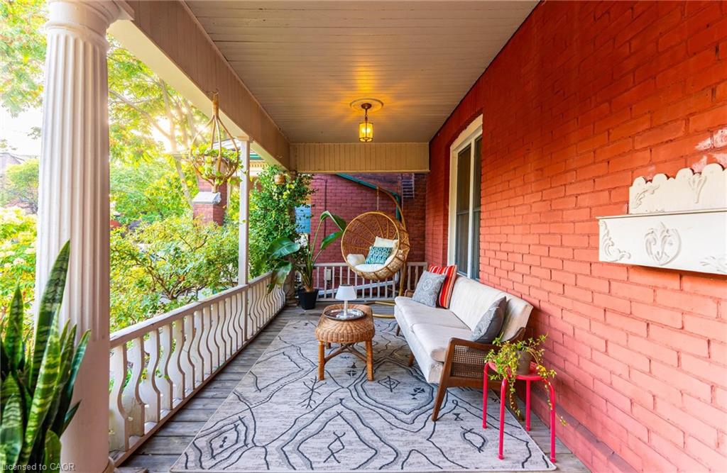 483 King William Street Property Photo 4