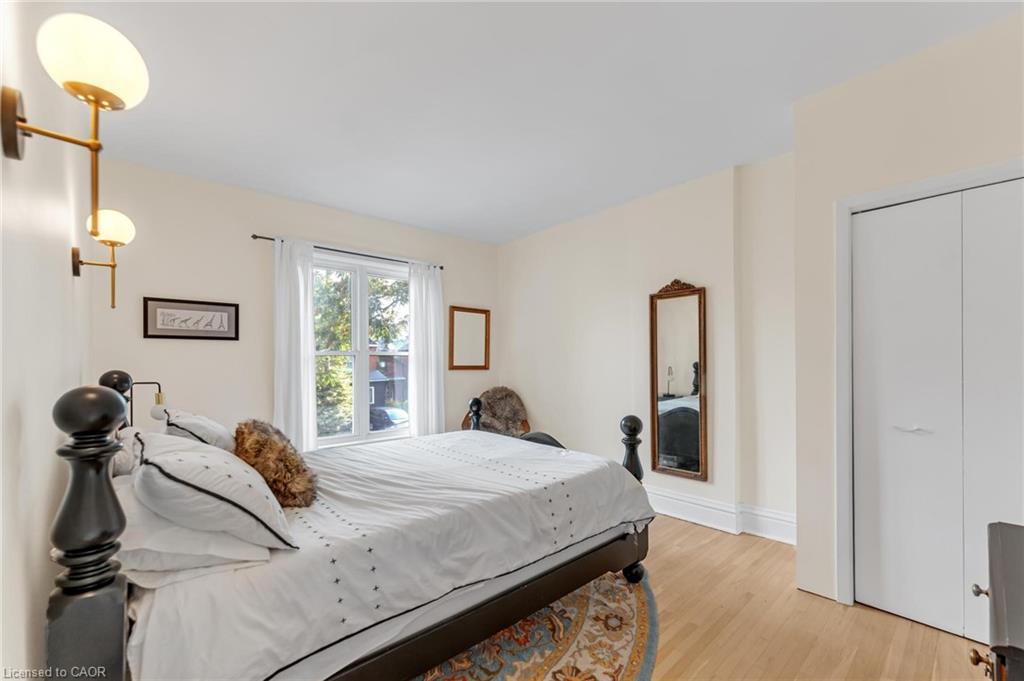 483 King William Street Property Photo 19