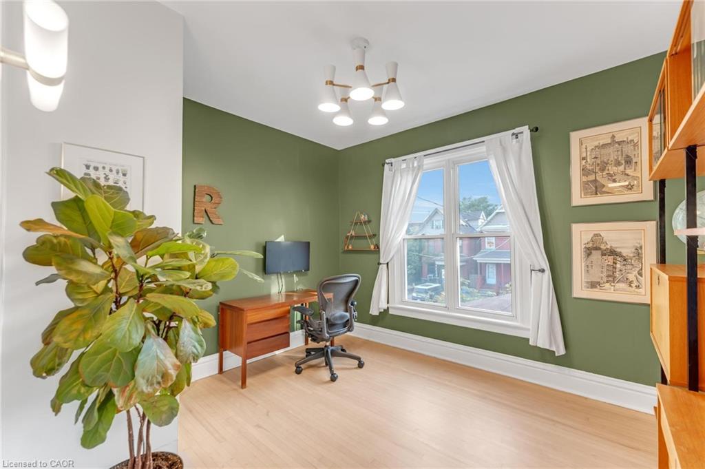 483 King William Street Property Photo 22