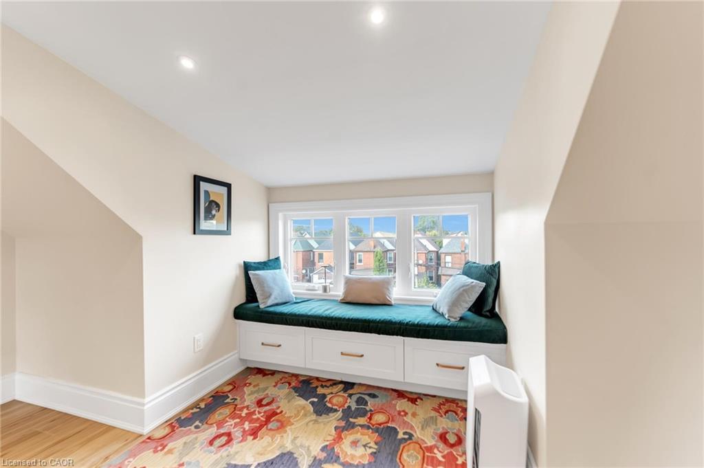 483 King William Street Property Photo 30