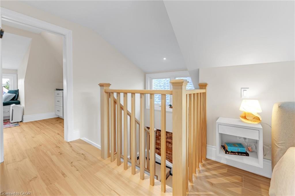 483 King William Street Property Photo 31