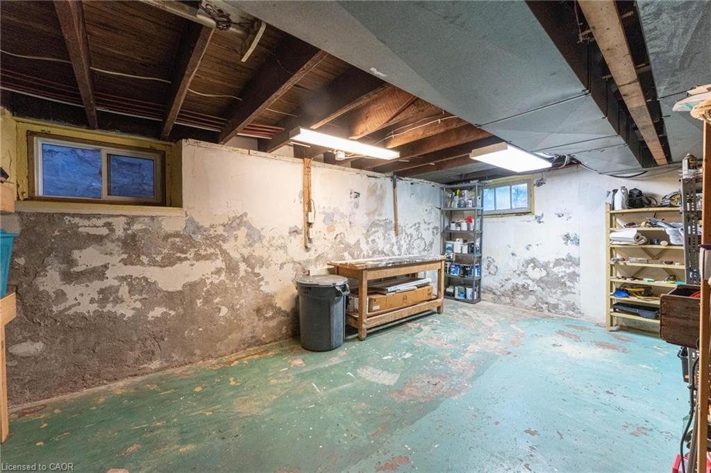 483 King William Street Property Photo 39