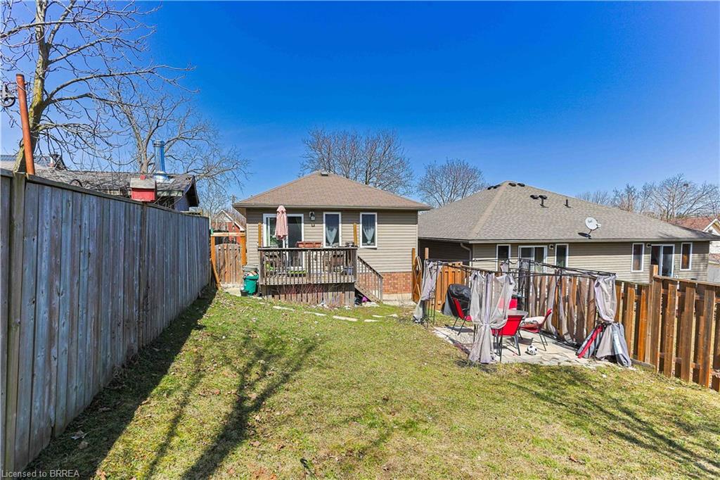 253 Wellington Street Property Photo 10