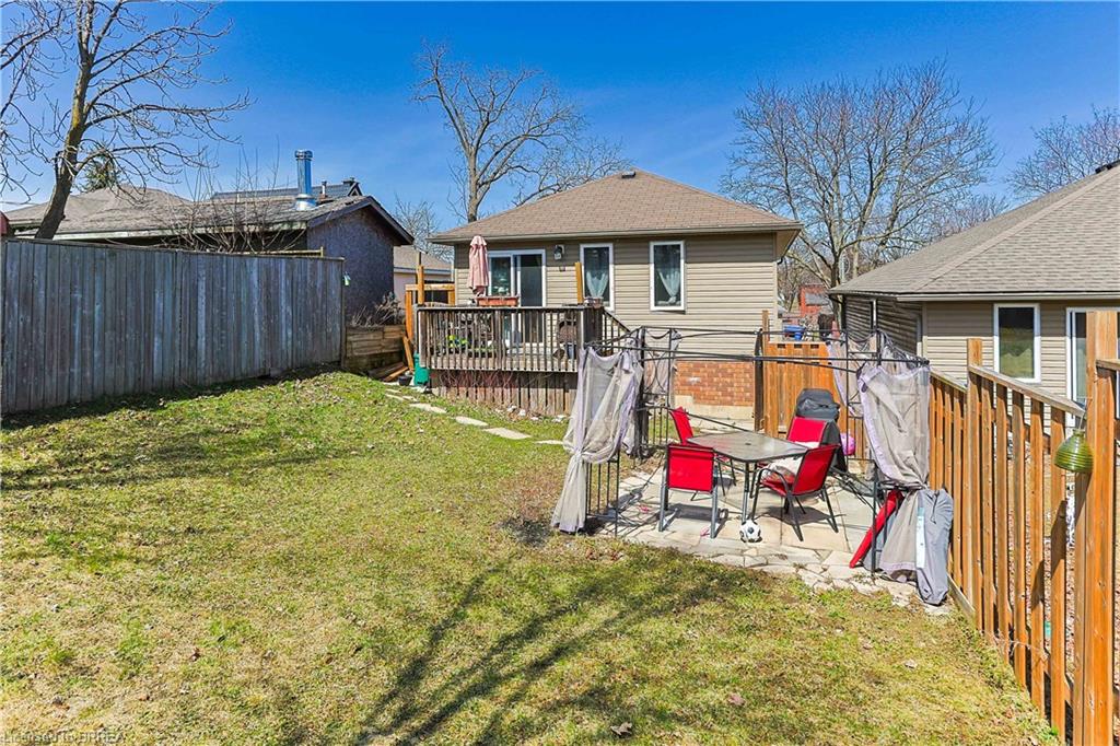 253 Wellington Street Property Photo 11